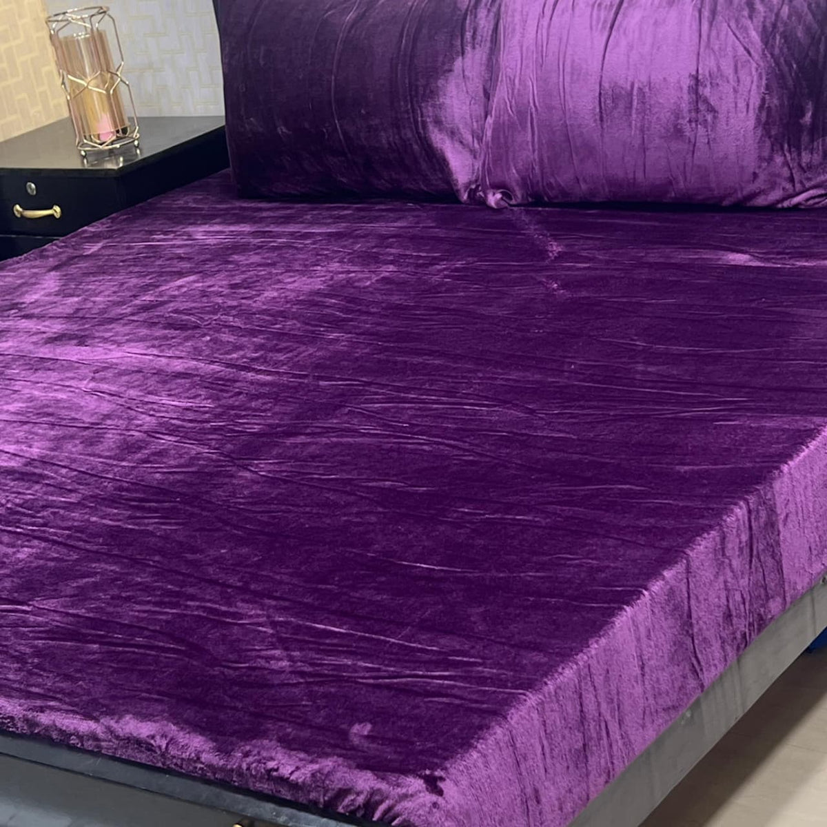 VELORA Soft Velvet Fleece Bedsheet – King Size