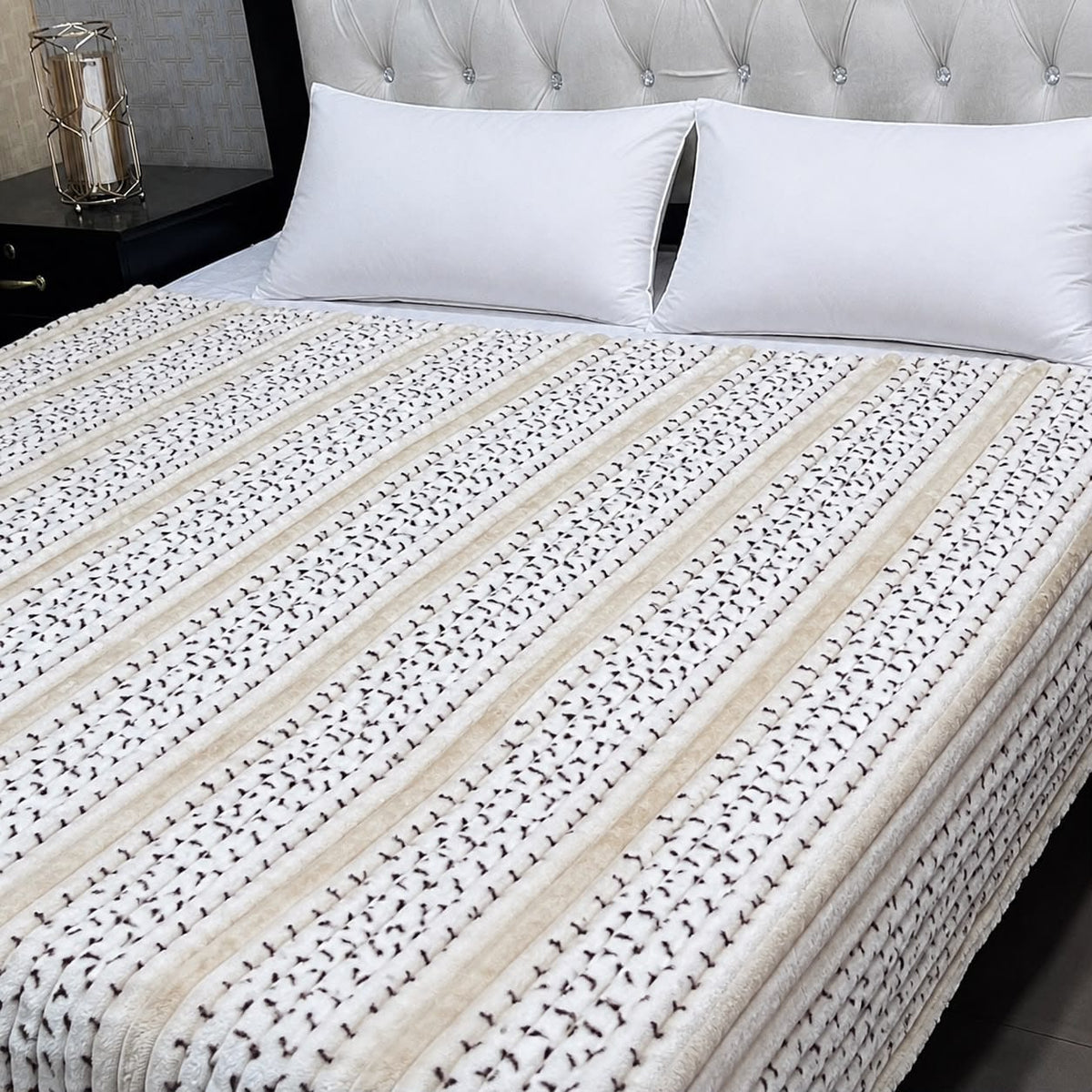 Premium Puffy AC Blanket – 81 x 90 Inches